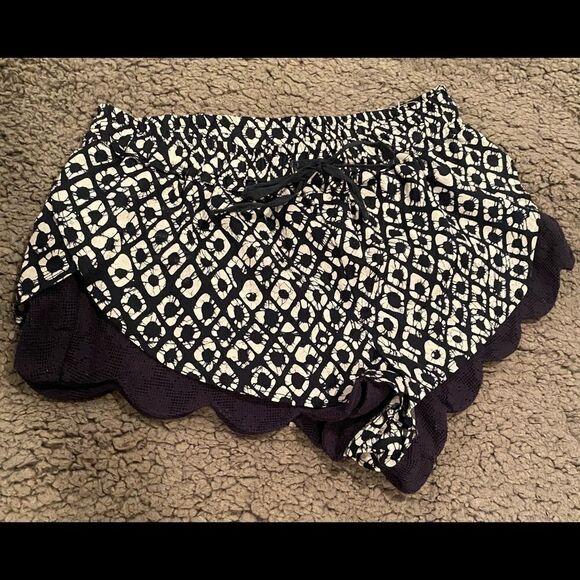 Indigo Rein Navy/White  Printed Shorts Sz Small - Picture 9 of 12